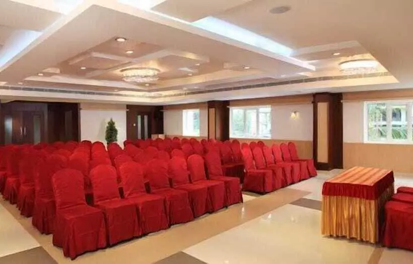 Fotos del hotel Nm Royale County:  14