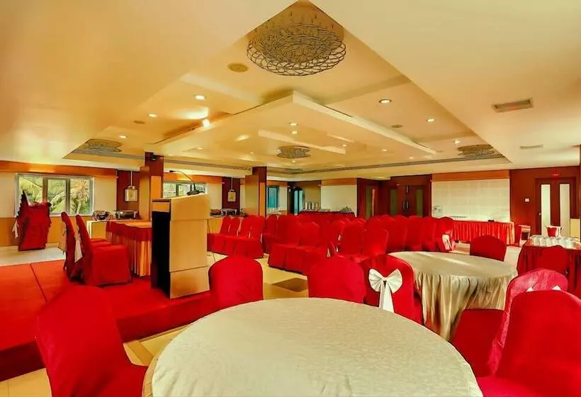 Fotos del hotel Nm Royale County:  16