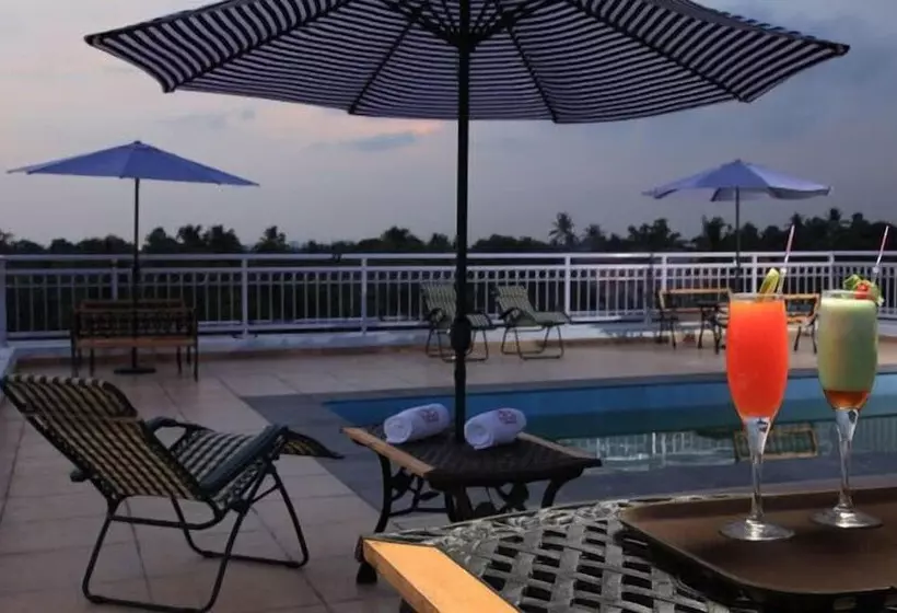 Fotos del hotel Nm Royale County:  19