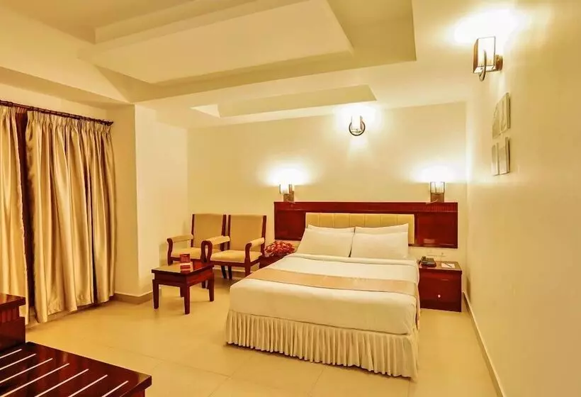 Fotos del hotel Nm Royale County:  15