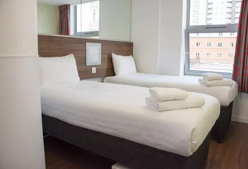 Fotos del hotel Point A  London Westminster:  2