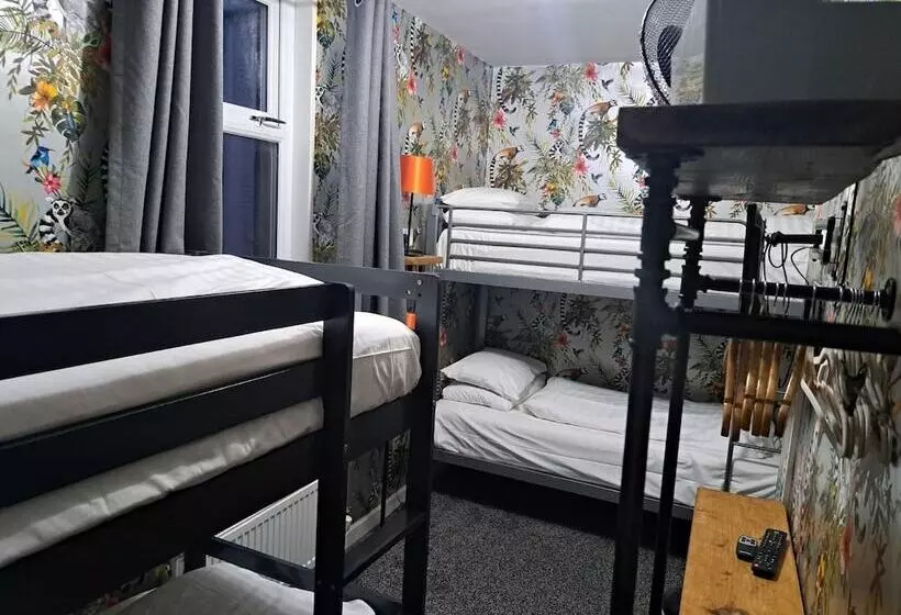 Fotos del hotel Vinnie S Family:  15