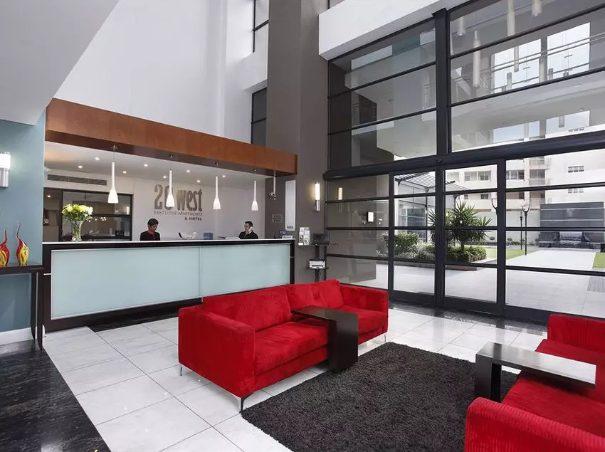 Fotos del hotel The Capital 20 West:  2