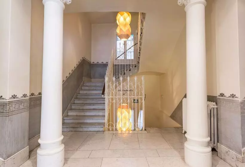 Fotos del hotel Petit Palace Lealtad Plaza:  7