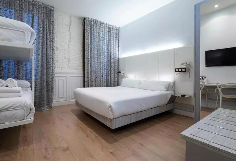 Fotos del hotel Petit Palace Lealtad Plaza:  16