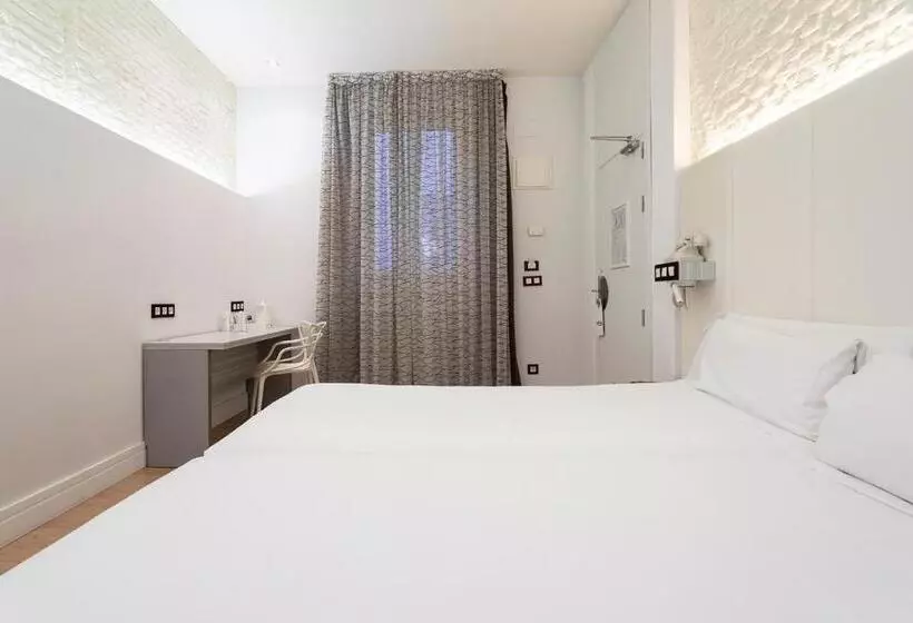 Fotos del hotel Petit Palace Lealtad Plaza:  12