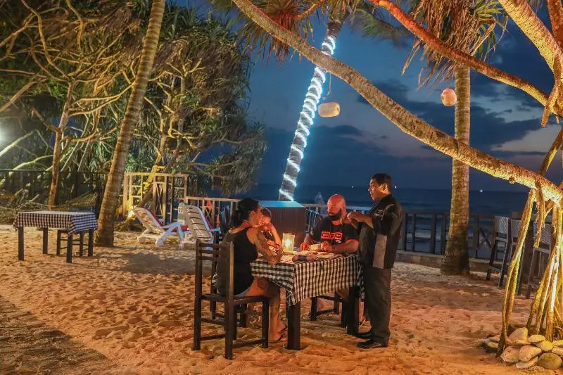 Fotos del hotel Dalawella Beach Resort By Deco:  12