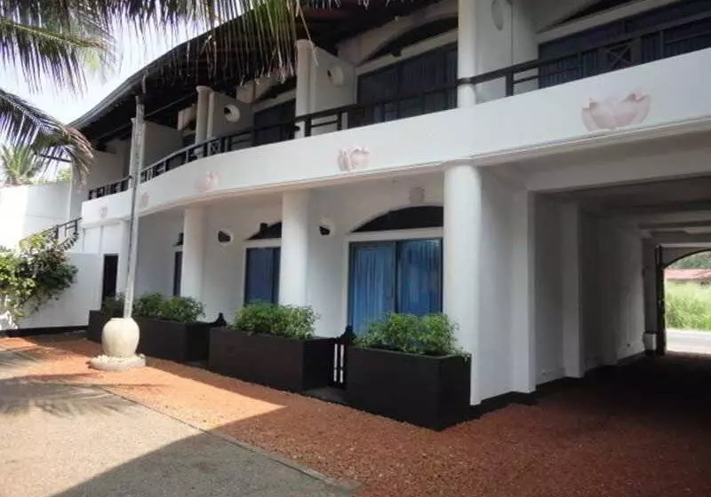 Dalawella Beach Resort By Deco