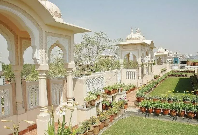 Fotos del hotel Om Niwas Suite:  11