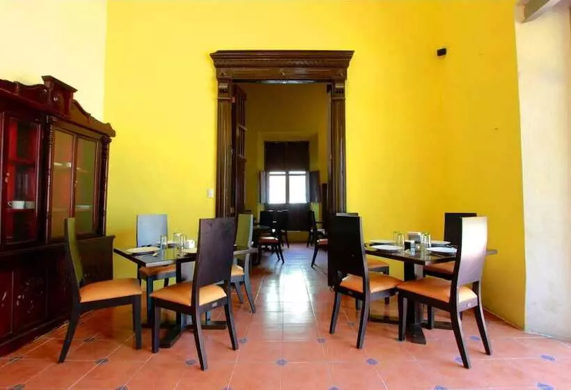 Fotos del hotel Embajadores:  15