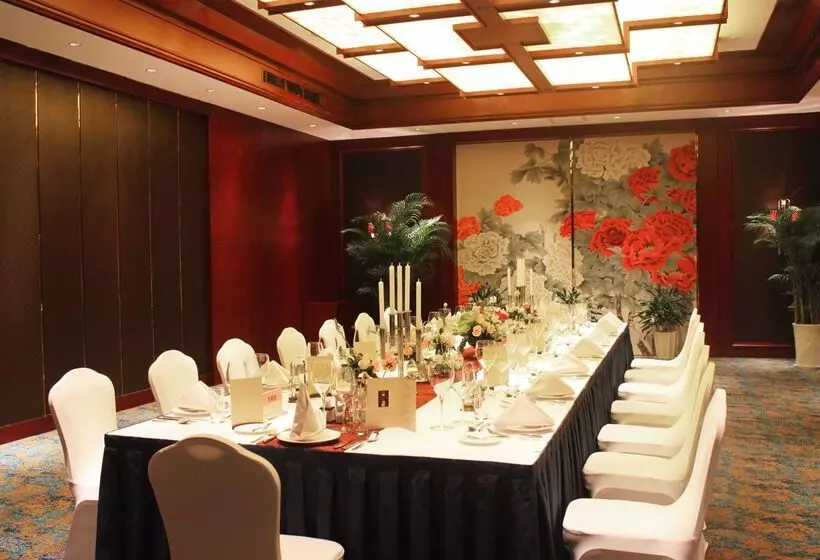 Fotos del hotel Howard Johnson Tropical Garden Plaza Kunming:  10