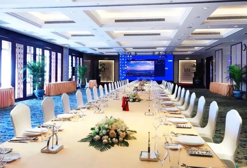 Fotos del hotel Howard Johnson Tropical Garden Plaza Kunming:  16