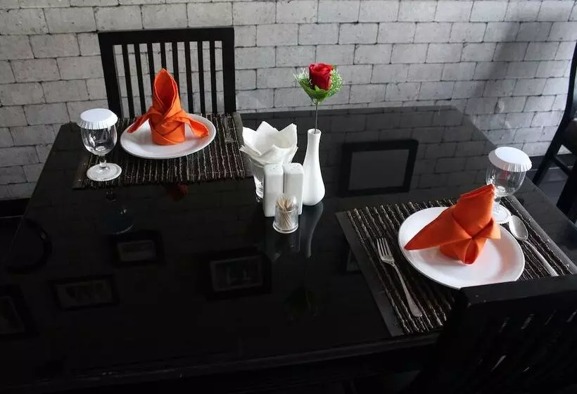 Fotos del hotel 100 Sunset Kuta Hotel & Ballroom:  10