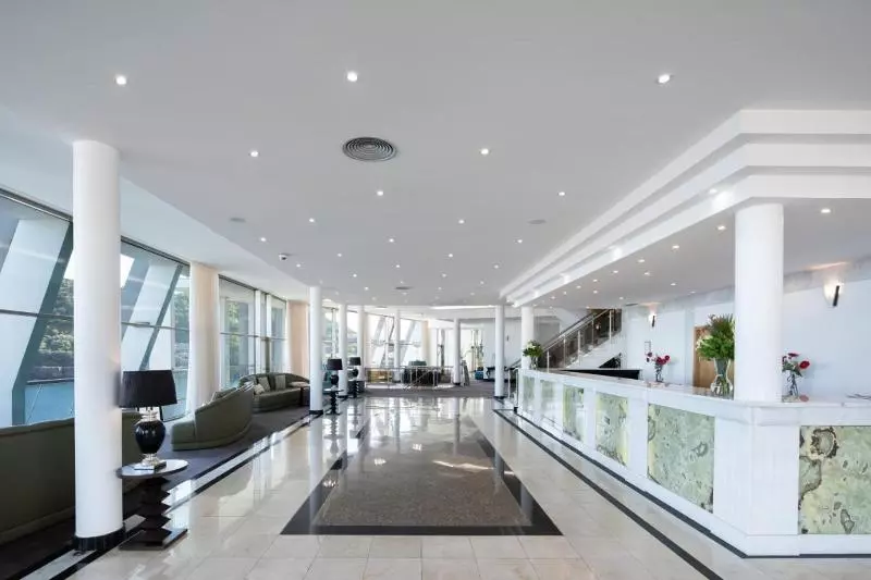 Fotos del hotel Angra Marina:  10