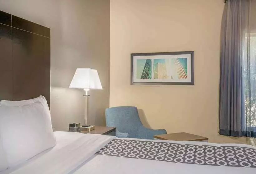 Fotos del hotel La Quinta By Wyndham Houston Energy Corridor:  19