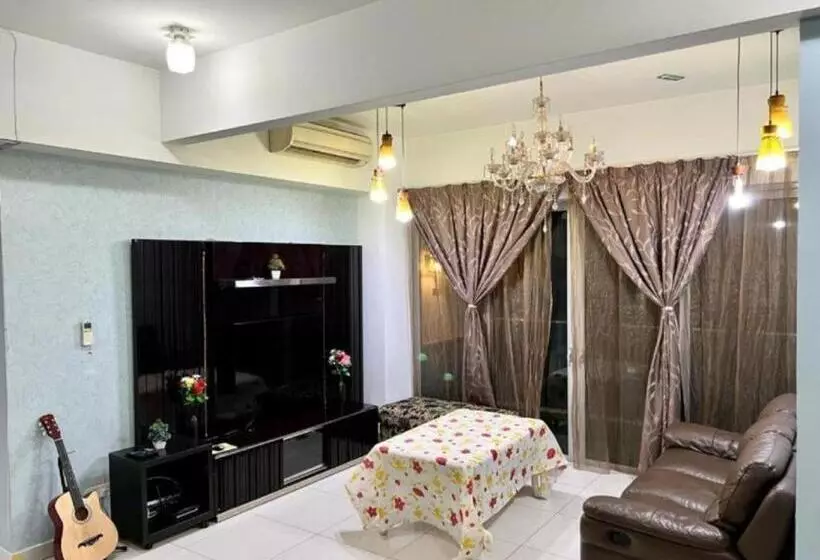 Fotos del hotel Regalia Suites  Kuala Lumpur:  25