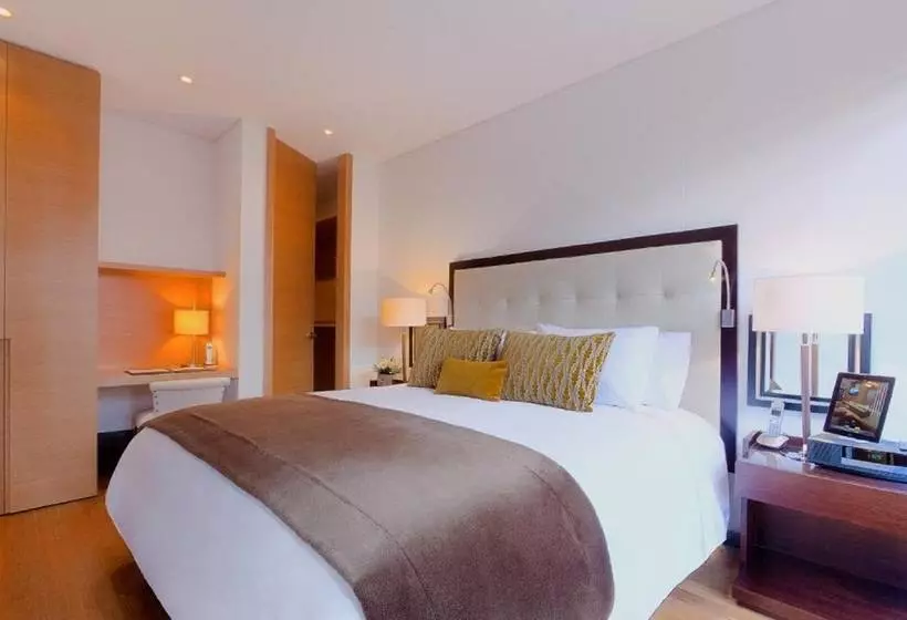 Fotos del hotel 93 Luxury Suites & Residences:  13