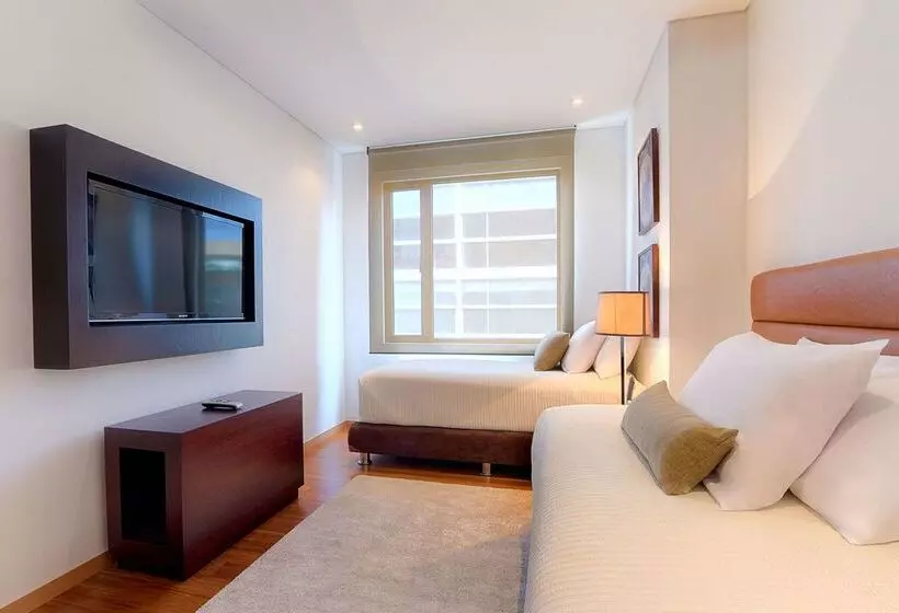 Fotos del hotel 93 Luxury Suites & Residences:  25