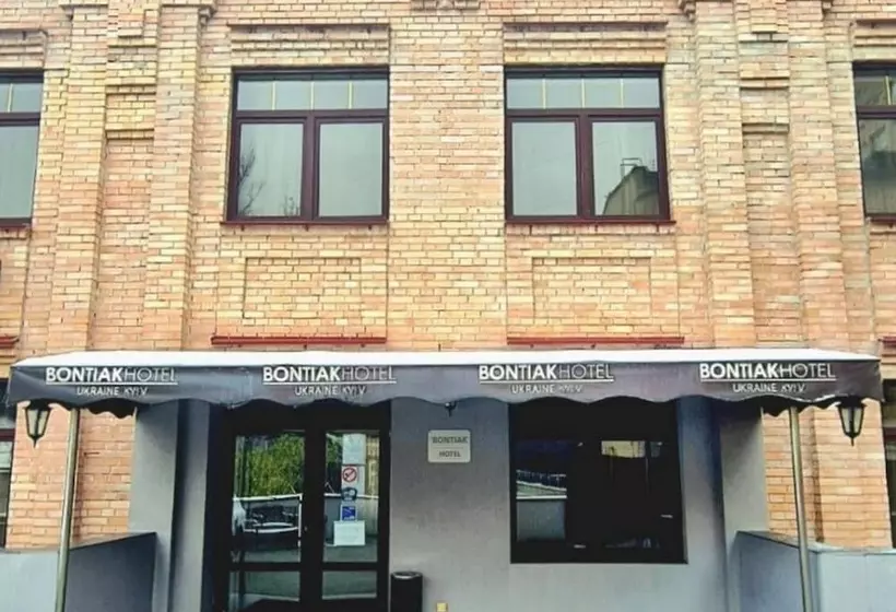 Fotos del hotel Bontiak:  7