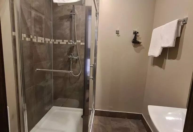 Fotos del hotel Bontiak:  16