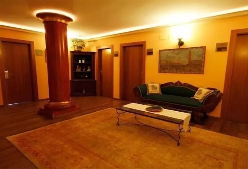 Fotos del hotel Boutique  Villa Erina:  3