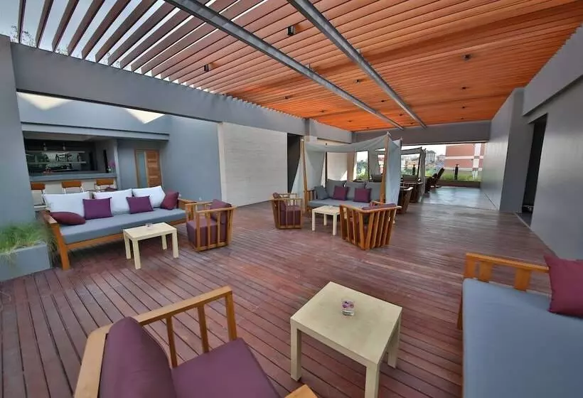 Fotos del hotel The Sun Xclusive:  5