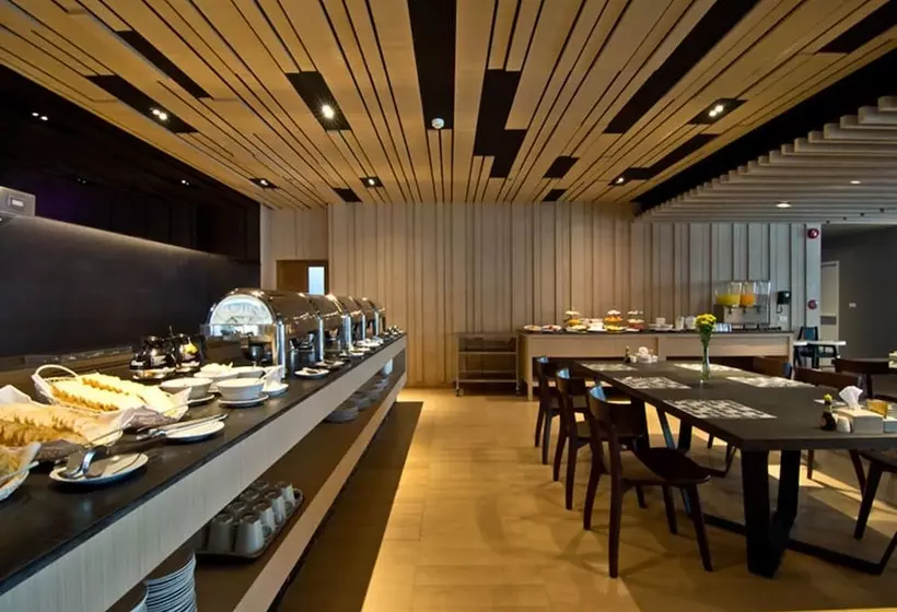 Fotos del hotel The Sun Xclusive:  3