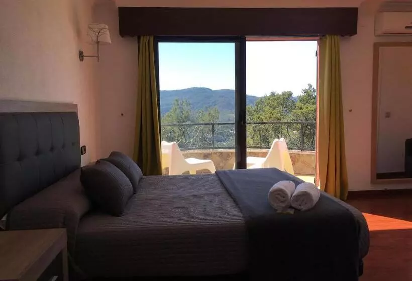 Fotos del hotel Petit Mirador:  6