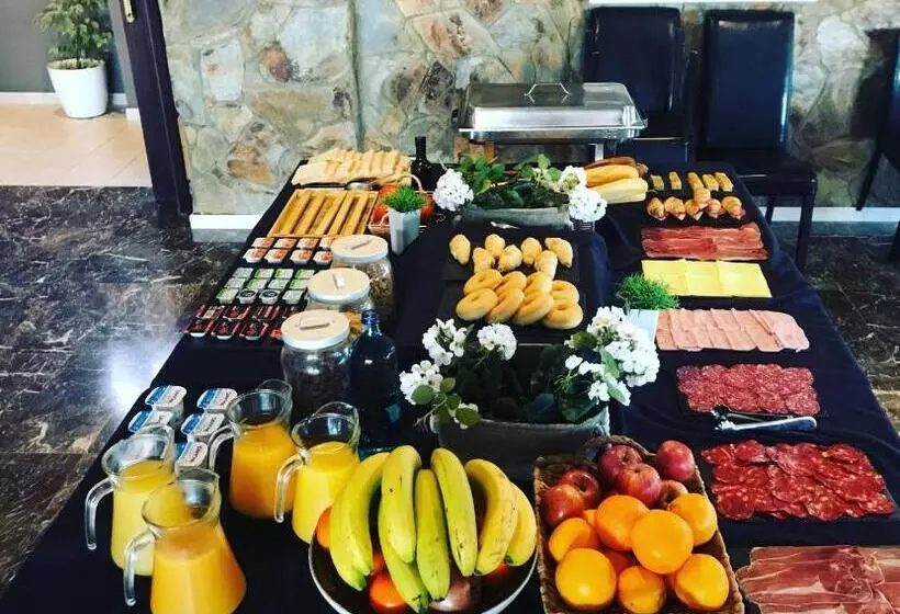 Fotos del hotel Petit Mirador:  3
