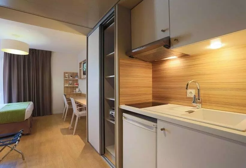 Fotos del hotel Q7 Lodge Lyon 7:  6