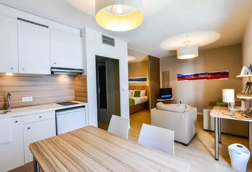 Fotos del hotel Q7 Lodge Lyon 7:  25