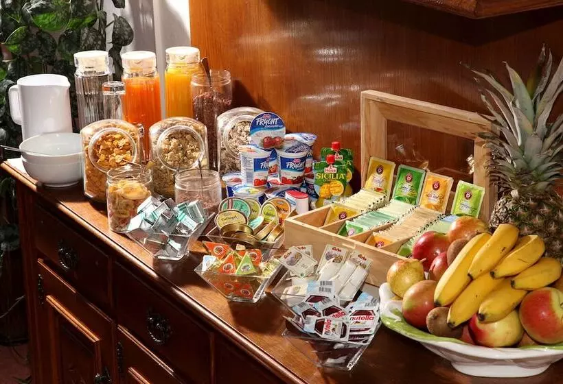 Fotos del hotel Garni Landhaus Gitti:  16