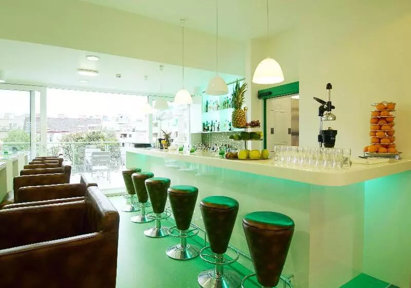 Fotos del hotel Hb1 Schönbrunn Budget & Design:  5