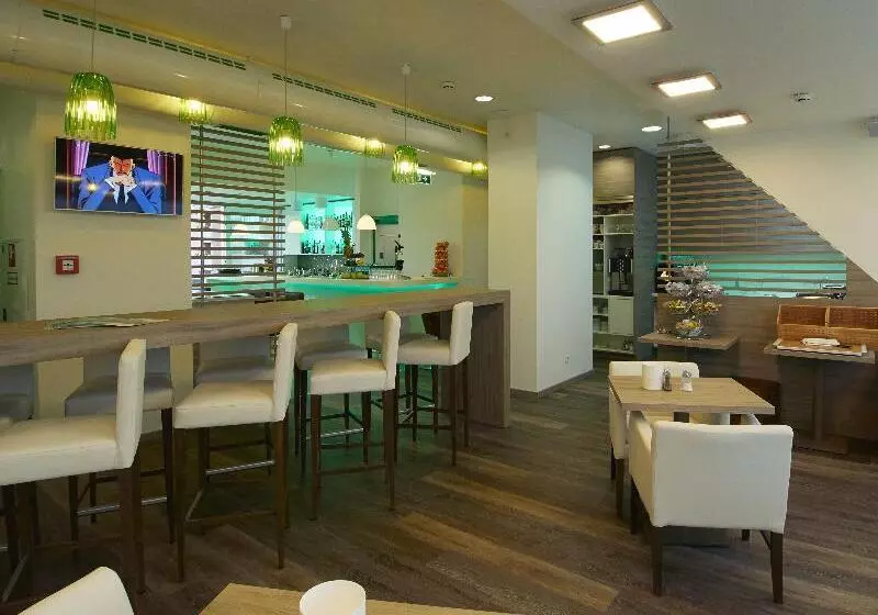 Fotos del hotel Hb1 Schönbrunn Budget & Design:  10