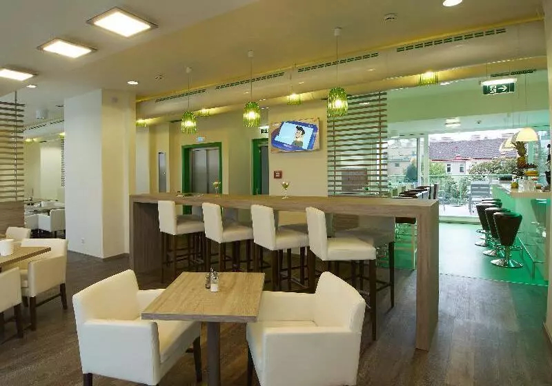 Fotos del hotel Hb1 Schönbrunn Budget & Design:  13