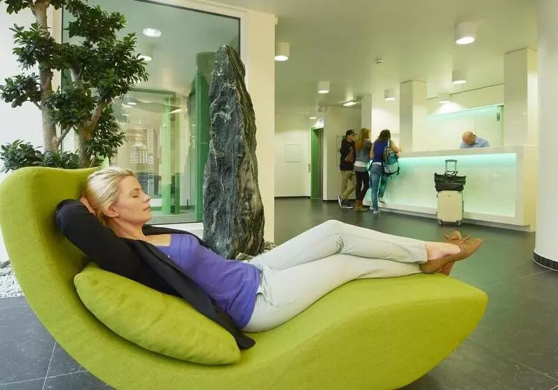 Fotos del hotel Hb1 Schönbrunn Budget & Design:  2