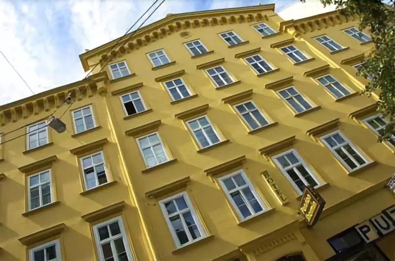 Saint Shermin Bed Breakfast & Champagne