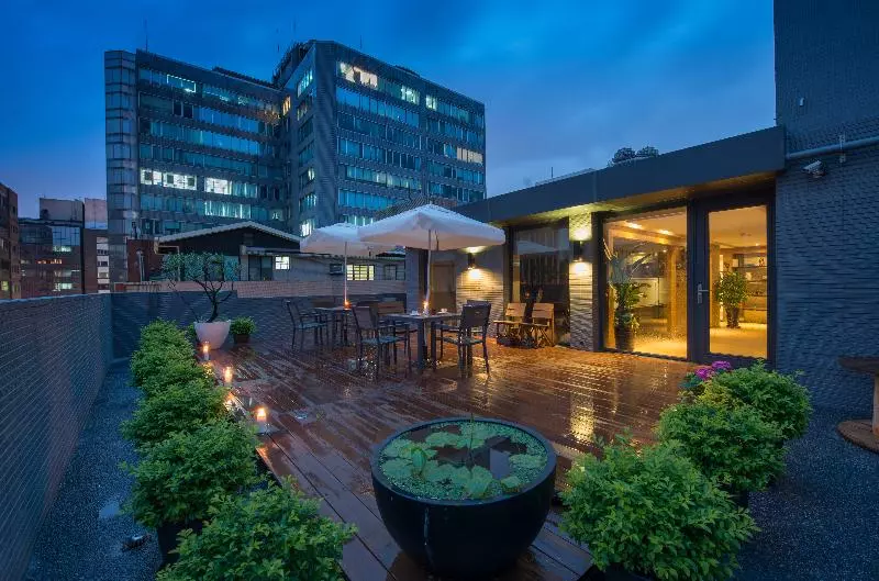 Fotos del hotel Simple Plus:  16