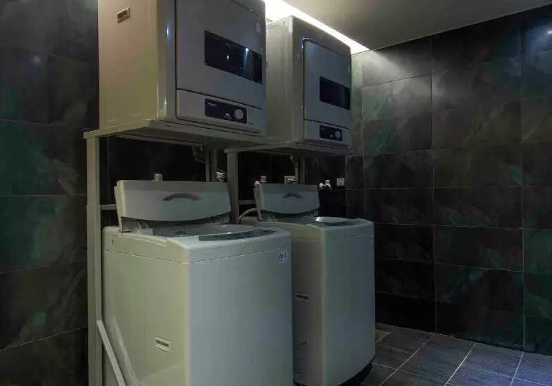 Fotos del hotel Simple Plus:  12