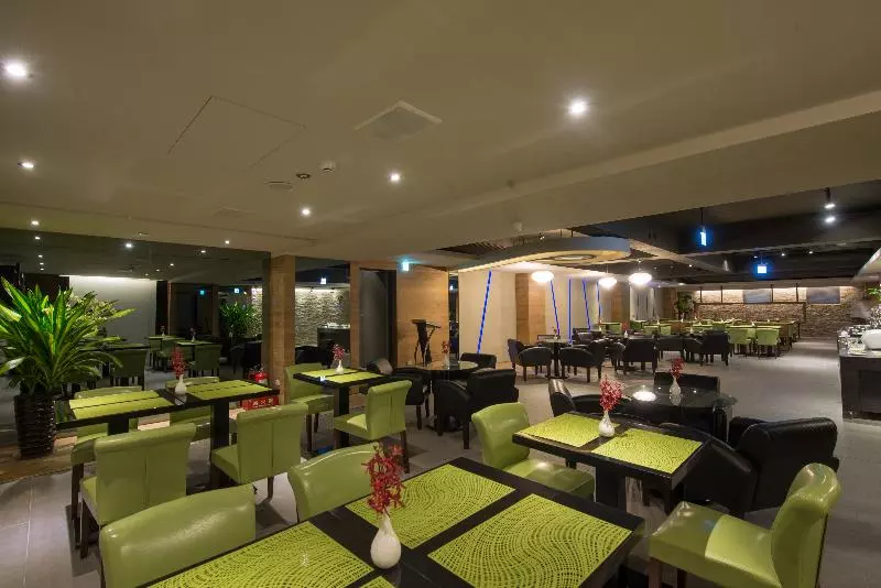 Fotos del hotel Simple Plus:  3