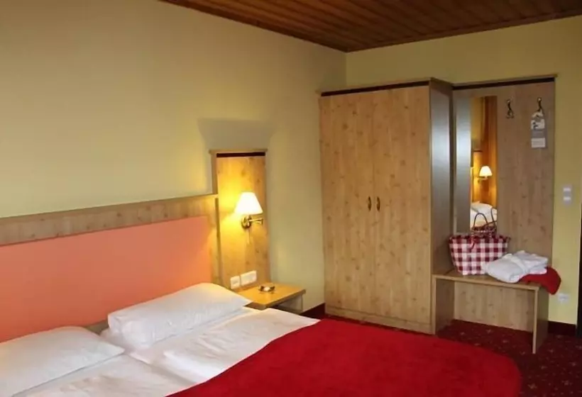 Fotos del hotel Lindwurm:  2