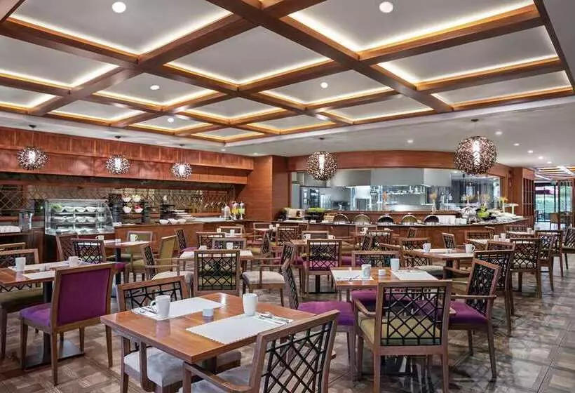 Fotos del hotel Doubletree By Hilton Istanbul Esentepe:  24