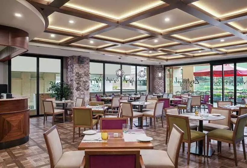 Fotos del hotel Doubletree By Hilton Istanbul Esentepe:  22