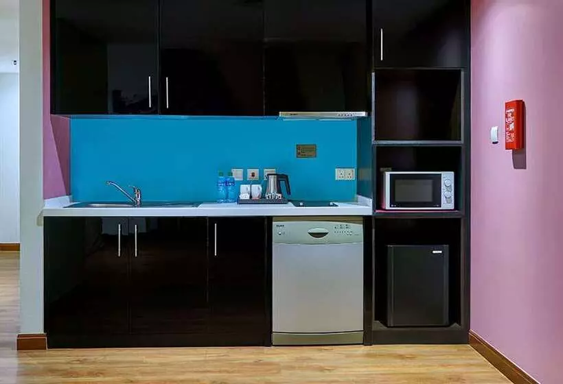 Fotos del hotel Ramada  And Suites By Wyndham Dubai Jbr:  7