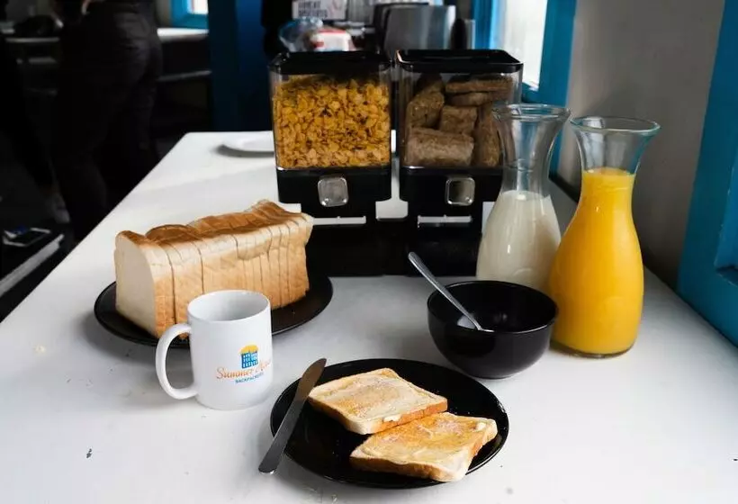 Fotos del hotel Summer House Melbourne Backpackers:  5