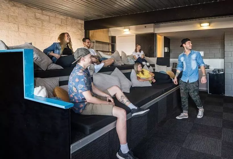 Fotos del hotel Summer House Melbourne Backpackers:  2