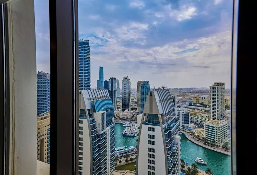 Fotos del hotel Ramada  And Suites By Wyndham Dubai Jbr:  57