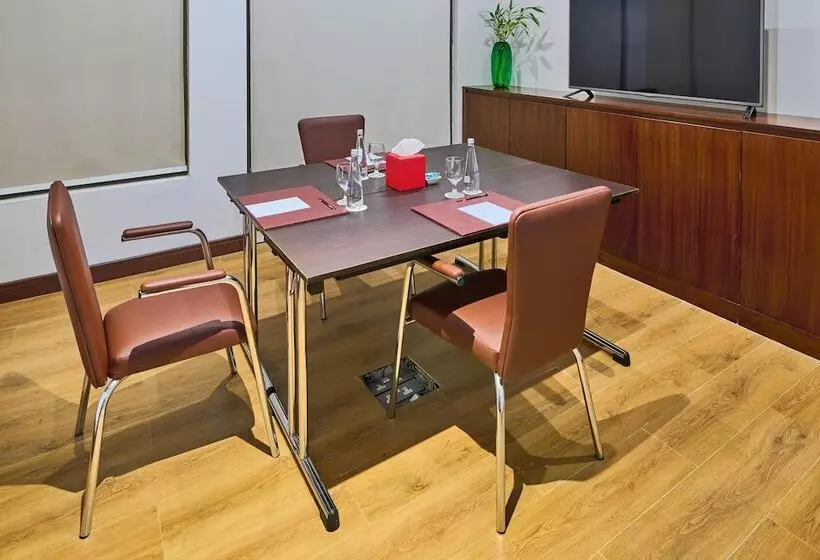 Fotos del hotel Ramada  And Suites By Wyndham Dubai Jbr:  67