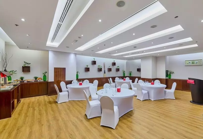 Fotos del hotel Ramada  And Suites By Wyndham Dubai Jbr:  70