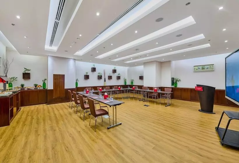 Fotos del hotel Ramada  And Suites By Wyndham Dubai Jbr:  71